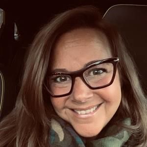Meet your Posher, Stefanie
